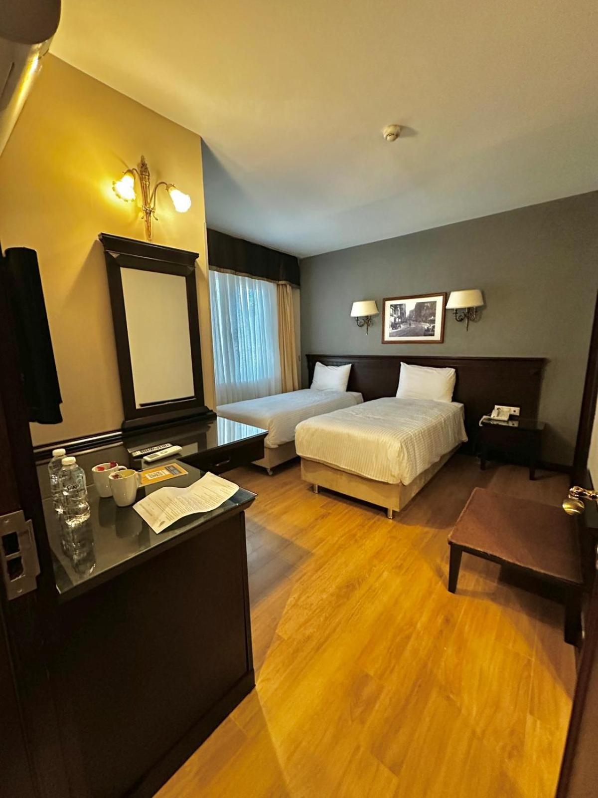 Pera Rose Hotel & Spa Istanbul Exterior foto
